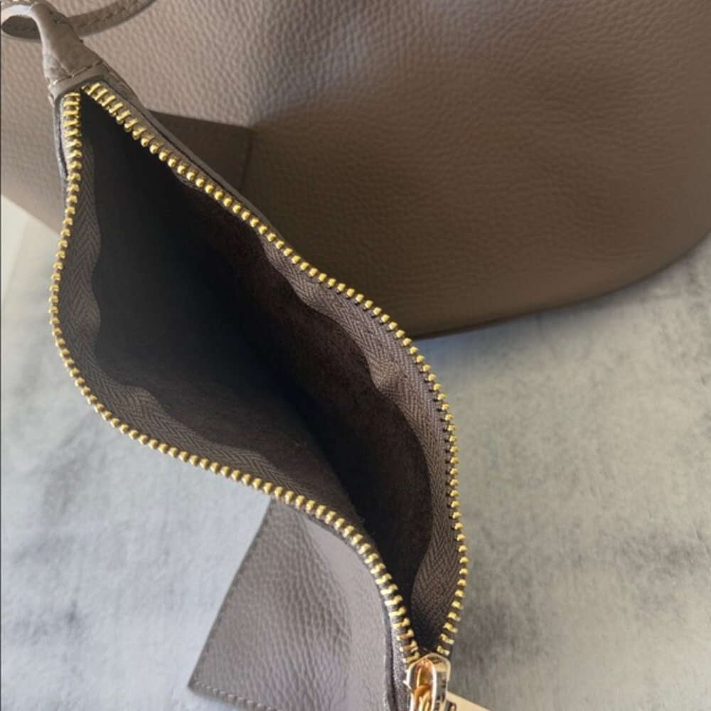 Viola Castellani Taupe Brown Leather Tote Hobo Unique Handbag W Oval Bottom - Picture 14 of 15